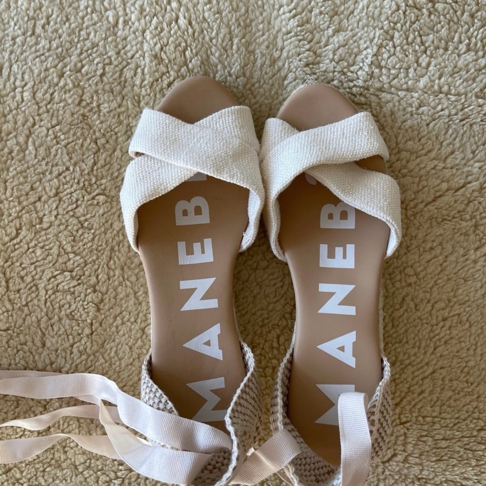 MANEBI WEDGE SANDALS NWB